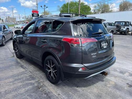 2016 Toyota RAV4 SE
