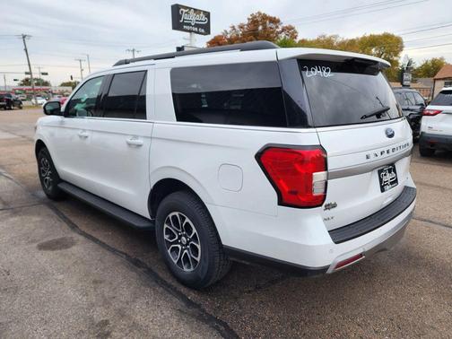 2024 Ford Expedition XLT Sport Utility 4D