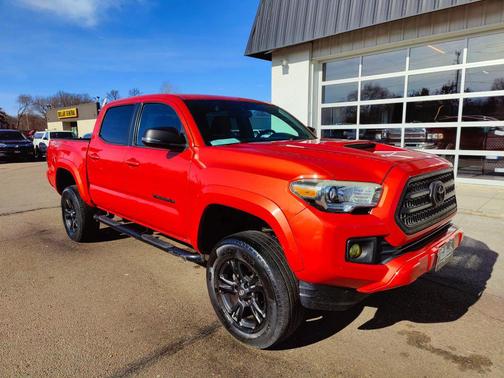 2016 Toyota Tacoma TRD Sport
