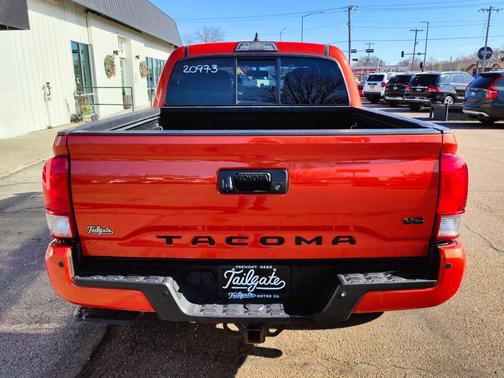 2016 Toyota Tacoma TRD Sport