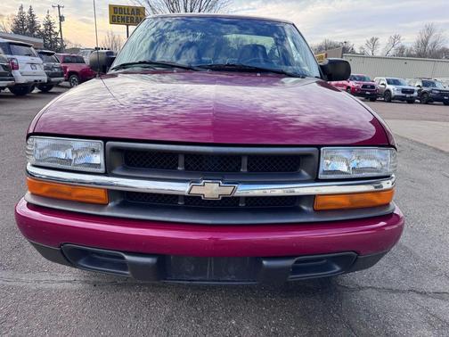 2003 Chevrolet S-10 Base