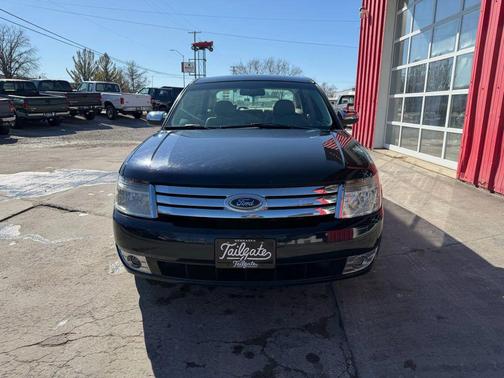 2008 Ford Taurus Limited Sedan 4D
