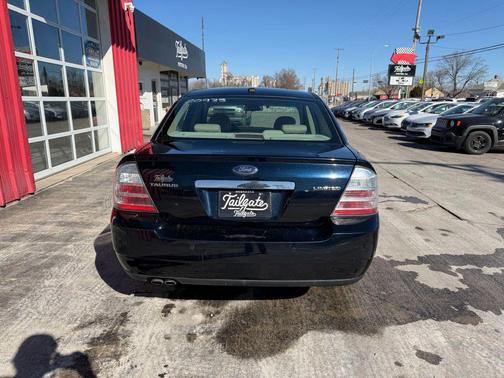 2008 Ford Taurus Limited Sedan 4D