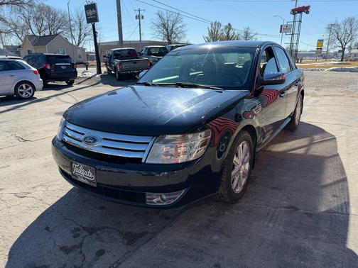 2008 Ford Taurus Limited Sedan 4D