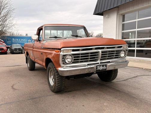 Brown 1975 Ford F100 Base