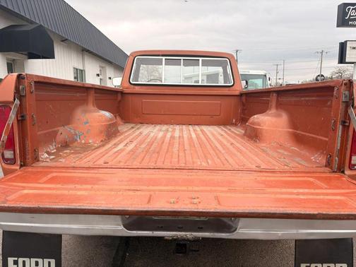 Brown 1975 Ford F100 Base