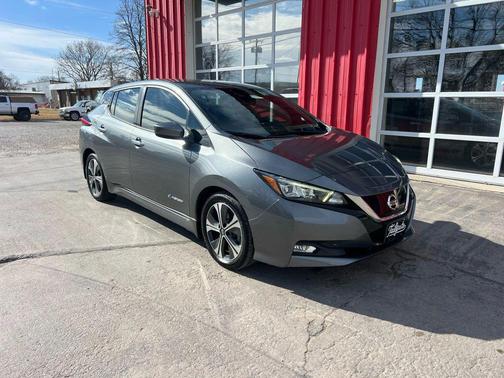 2018 Nissan Leaf SV Hatchback 4D