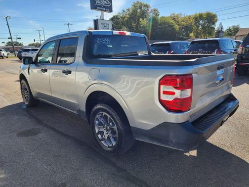 2022 Ford Maverick XLT SuperCrew Pickup 4D 4 1/2 ft