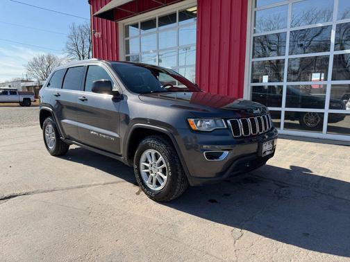 2018 Jeep Grand Cherokee Laredo E