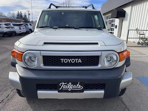 2014 Toyota FJ Cruiser Base
