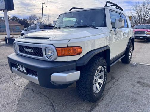 2014 Toyota FJ Cruiser Base