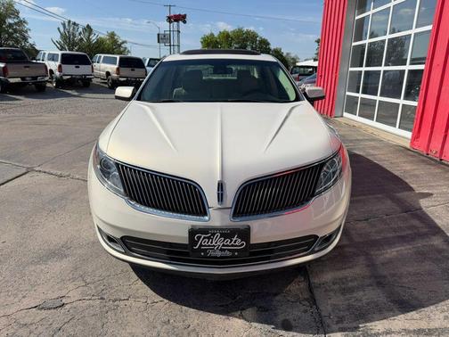 Crystal Champagne Metallic Tri-Coat 2013 Lincoln MKS Base