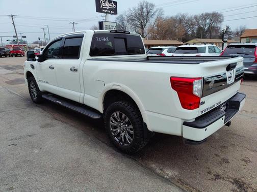 2017 Nissan Titan XD Platinum Reserve
