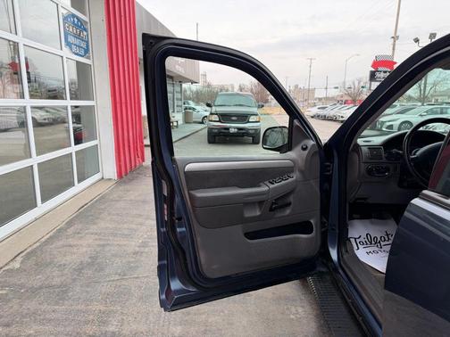 2003 Ford Explorer Sport XLT
