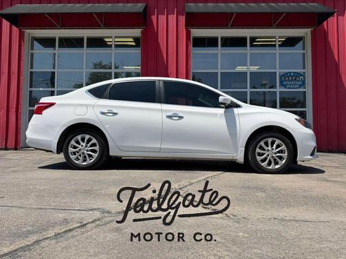 White 2019 Nissan Sentra SV