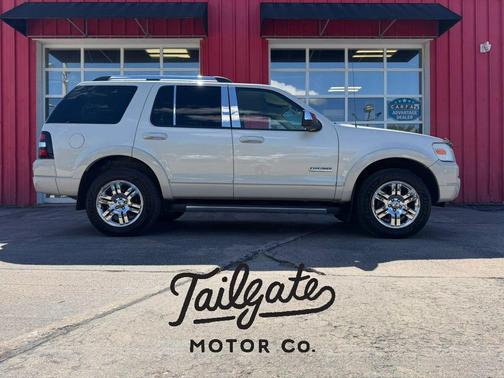 Tan 2006 Ford Explorer Limited