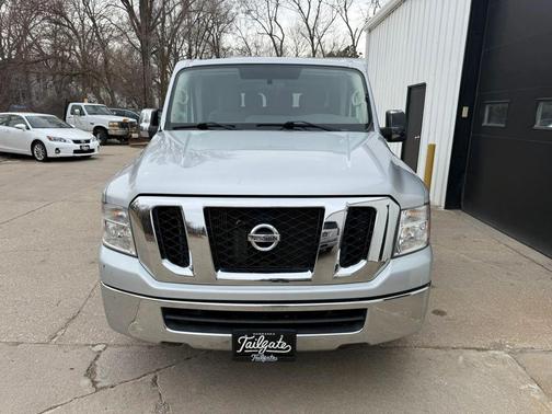 2018 Nissan NV Passenger NV3500 HD S V6