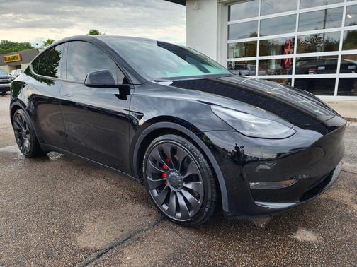 Black 2022 Tesla Model Y Performance Sport Utility 4D