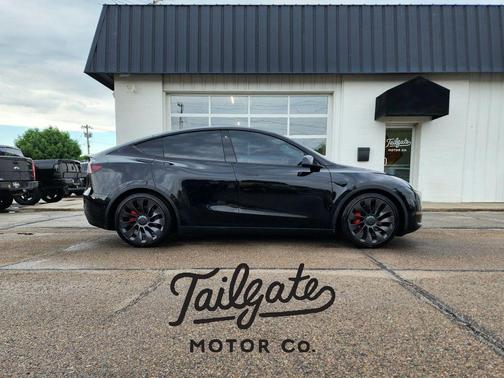 Black 2022 Tesla Model Y Performance Sport Utility 4D