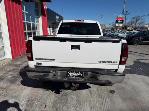 2003 Chevrolet Silverado 1500 LS