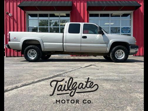 2004 Chevrolet Silverado 2500 LS H/D Extended Cab