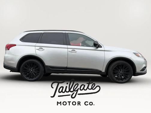 Silver 2020 Mitsubishi Outlander SP