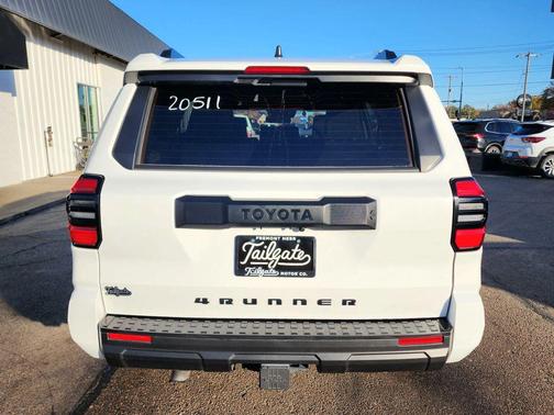 2025 Toyota 4Runner SR5 Sport Utility 4D