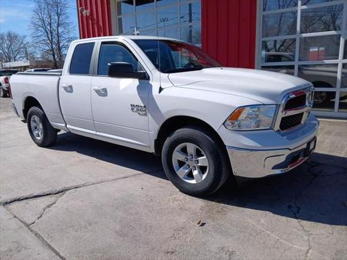 2019 RAM 1500 SLT