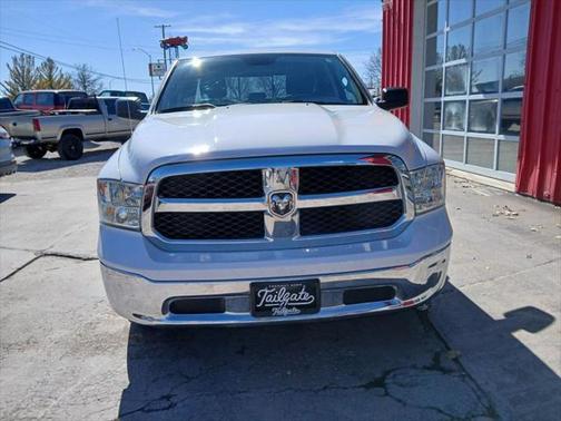 2019 RAM 1500 SLT