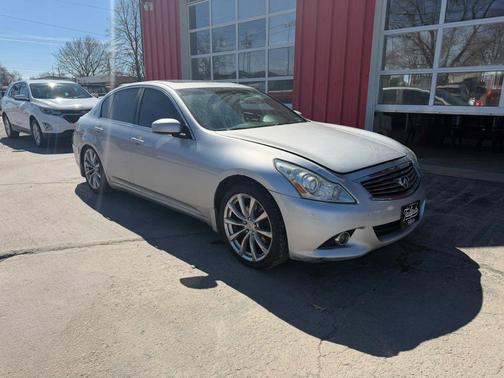 2013 INFINITI G37 Journey