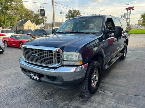 2003 Ford Excursion XLT Sport Utility 4D