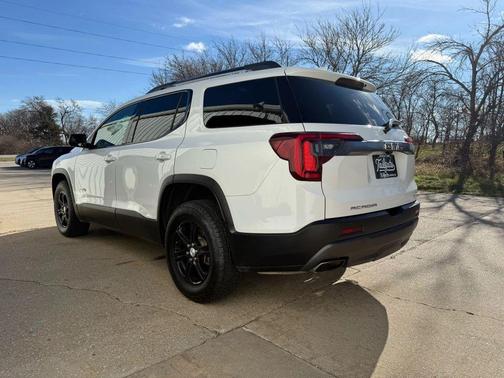 2022 GMC Acadia AT4 Sport Utility 4D