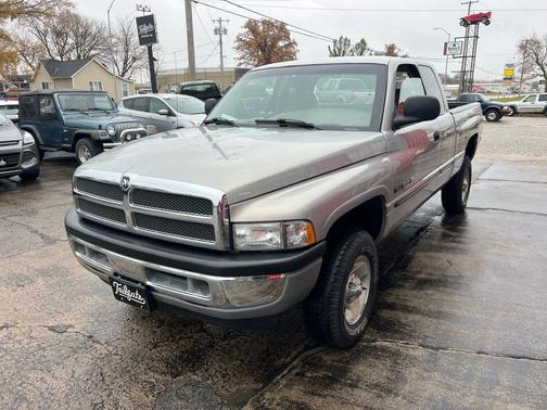 2001 Dodge Ram 1500 Short Bed