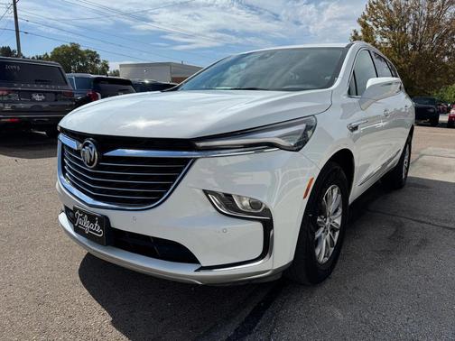 2022 Buick Enclave Essence Sport Utility 4D