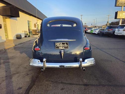 1948 Ford Deluxe Base