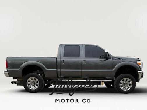 Gray 2016 Ford F-250 Lariat
