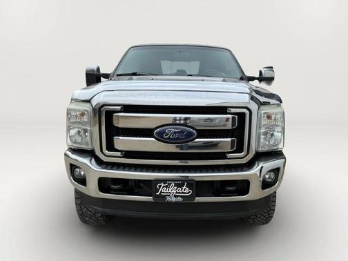 Gray 2016 Ford F-250 Lariat