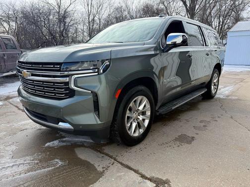 2023 Chevrolet Suburban Premier