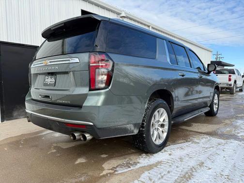 2023 Chevrolet Suburban Premier
