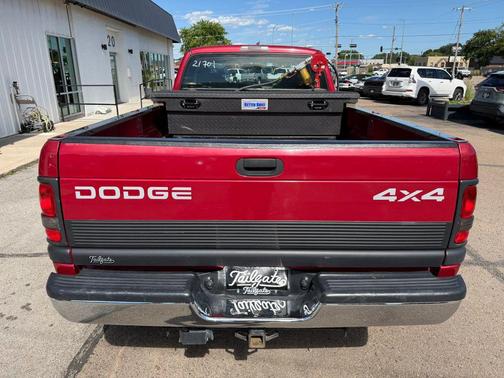 Maroon 1999 Dodge Ram 2500 Base