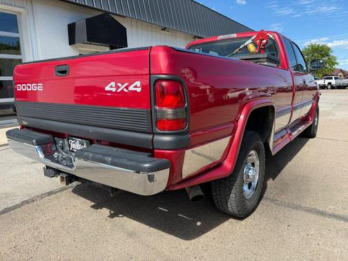 Maroon 1999 Dodge Ram 2500 Base