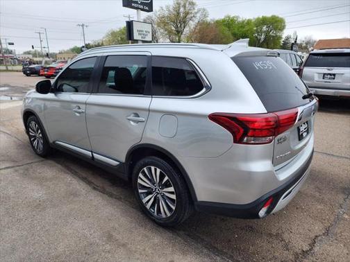 2020 Mitsubishi Outlander SP