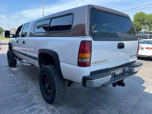2002 Chevrolet Silverado 2500 LT H/D Crew Cab
