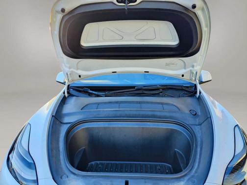 White 2023 Tesla Model Y Standard Sport Utility 4D