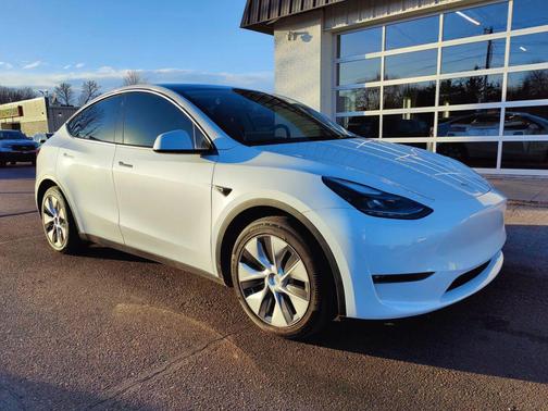 2023 Tesla Model Y Standard Sport Utility 4D