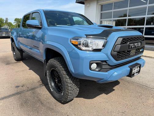 Blue 2019 Toyota Tacoma TRD Sport