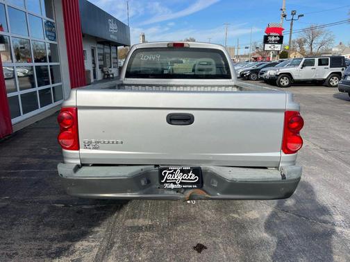 2005 Dodge Dakota ST Quad Cab