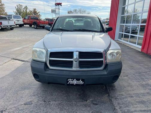 2005 Dodge Dakota ST Quad Cab