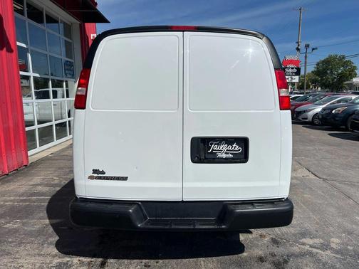 2018 Chevrolet Express 2500 Van 3D