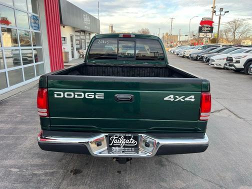 2001 Dodge Dakota Base